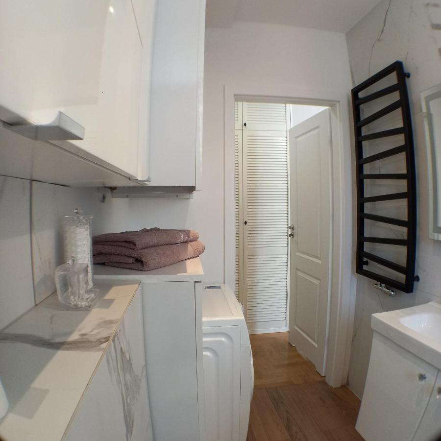 Apartament Prowansalski Z Miejscem Parkingowym グダニスク エクステリア 写真